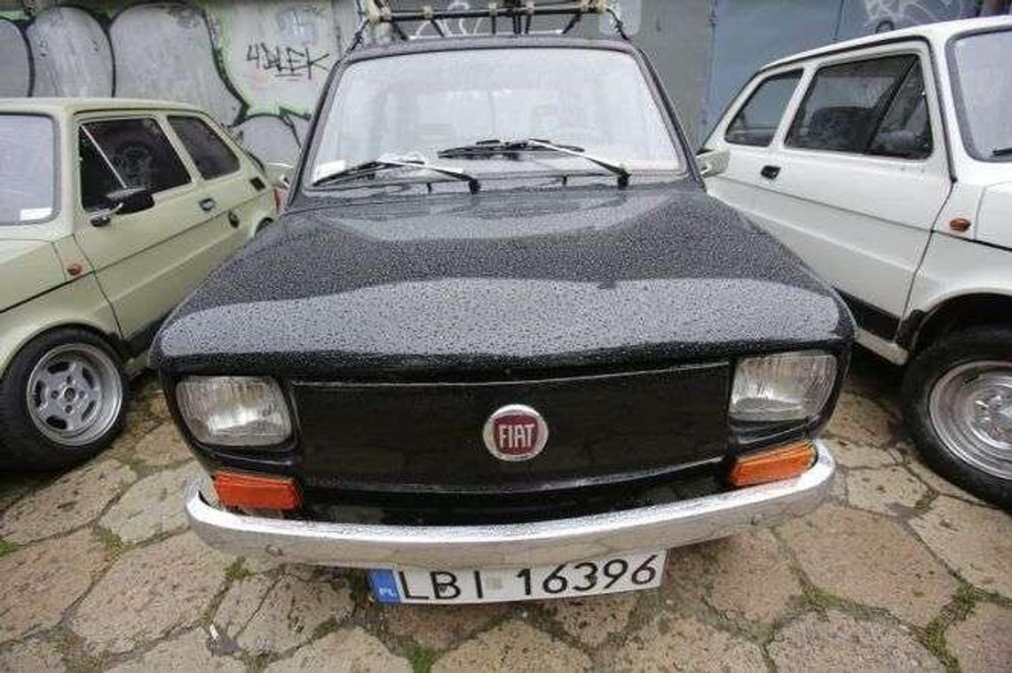 "Maluszkiem do szkoły". Kolejny zlot miłośników Fiata 126 p w Lublinie