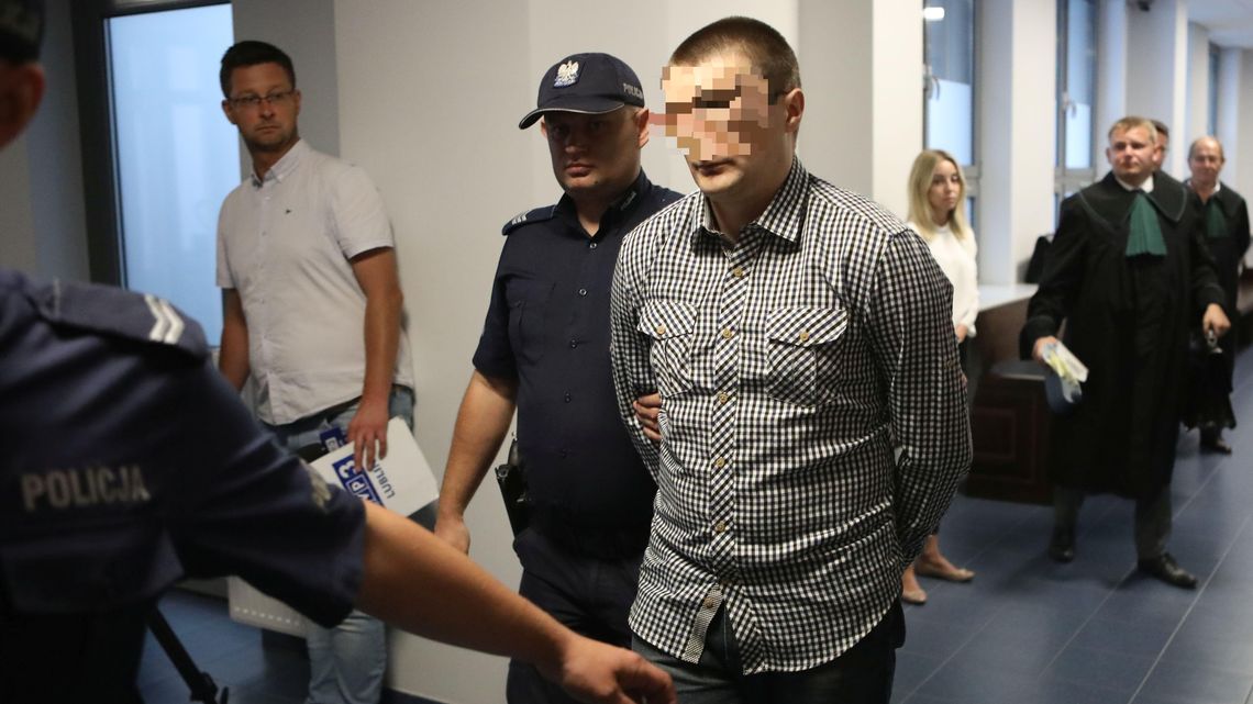 Małżeńska kłótnia skończyła się tragedią. Żona w kałuży krwi