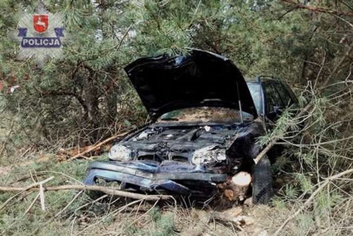 Małżeńska kłótnia w aucie o mało nie doprowadziła do tragedii Małżeńska kłótnia w aucie o mało nie doprowadziła do tragedii