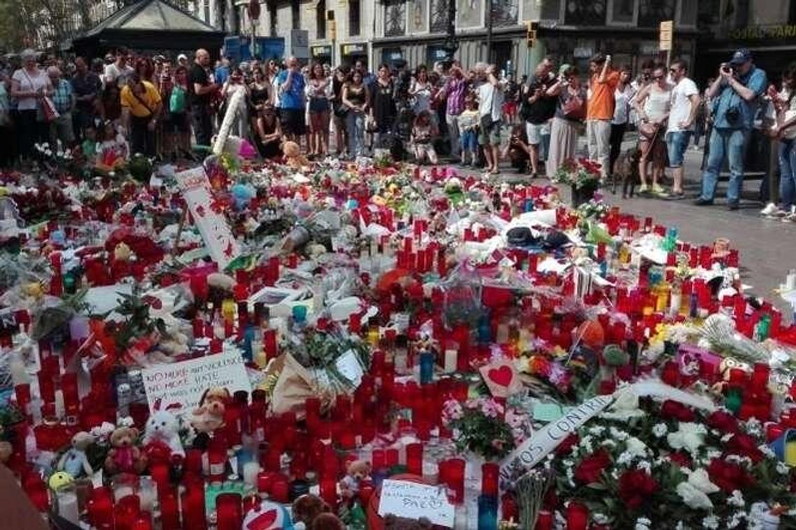 "Mam złamane serce, bo kocham to miasto". Rozmowa z Olgą Grzesiuk, która mieszka w Barcelonie "Mam złamane serce, bo kocham to miasto". Rozmowa z Olgą Grzesiuk, która mieszka w Barcelonie