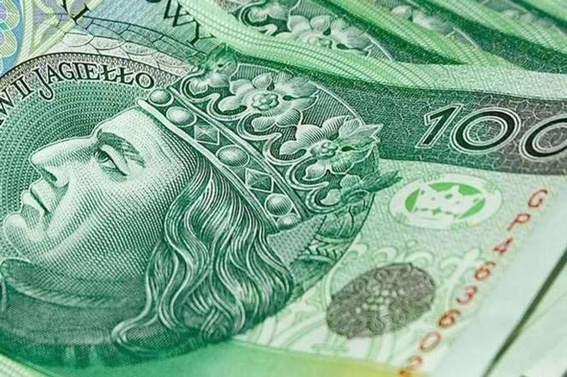 "Mamo, potrzebuję pieniędzy". Kobieta straciła 28 tys. zł