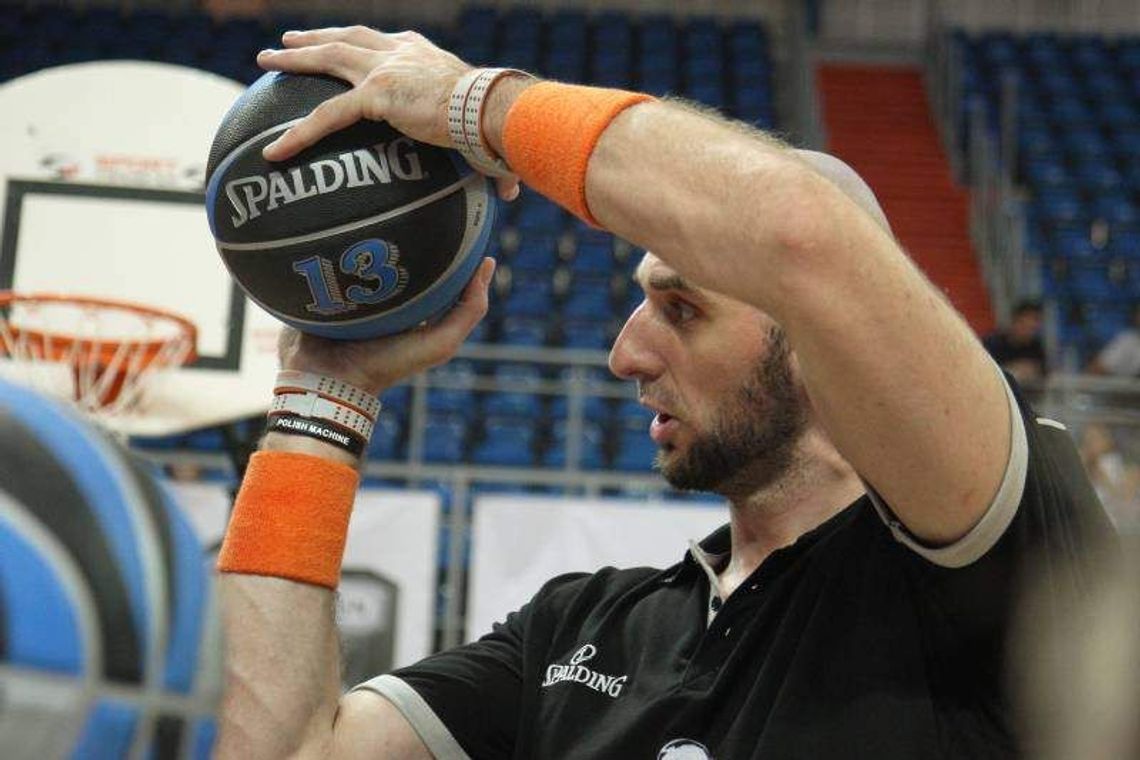 Marcin Gortat na treningu z dziećmi w Lublinie (zdjęcia)