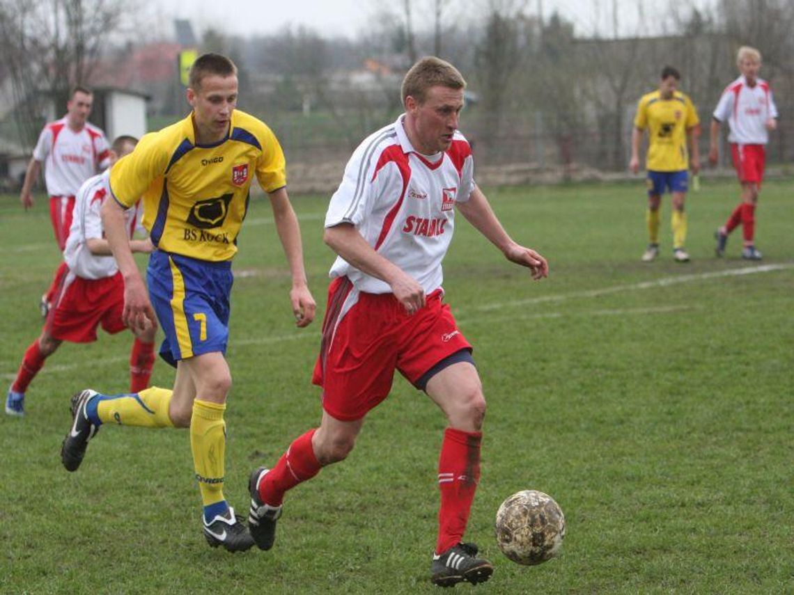 Marcin Wróbel pozostanie trenerem Wisły Annopol, Henryk Kamiński odchodzi z Vikingu Marcin Wróbel pozostanie trenerem Wisły Annopol, Henryk Kamiński odchodzi z Vikingu