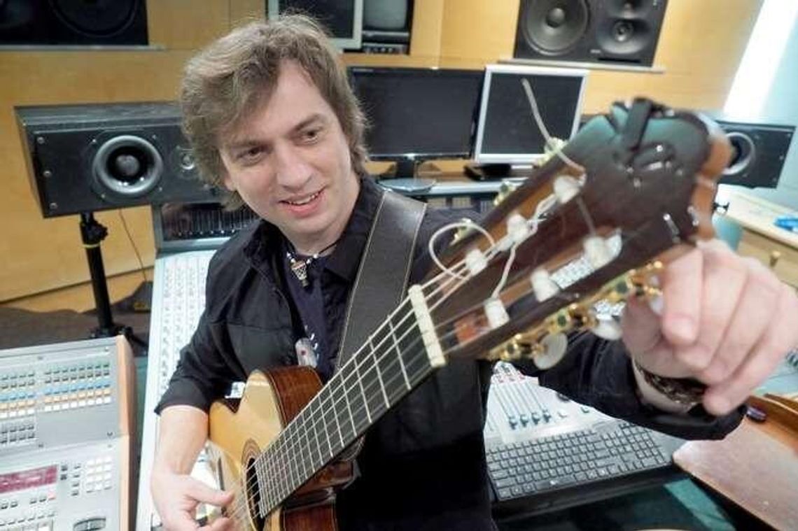 Marek Andrzejewski o nowej płycie "Akustycznie" Marek Andrzejewski o nowej płycie "Akustycznie"