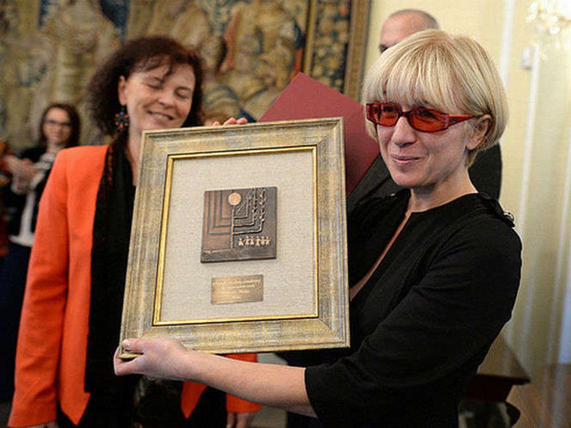 Marina Hulia uczy czeczeńskie dzieci mieszkające na dworcu