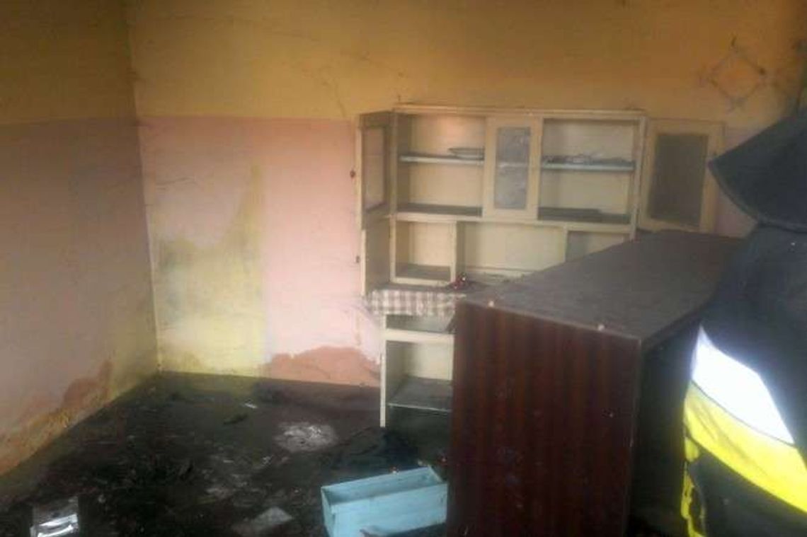 Markuszów: Zalało budynek, woda podmyła sąsiedni dom