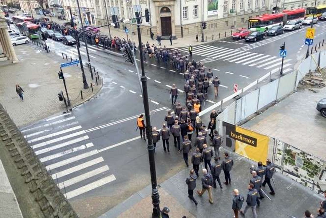 Marsz pracowników Budimexu przez centrum Lublina Marsz pracowników Budimexu przez centrum Lublina