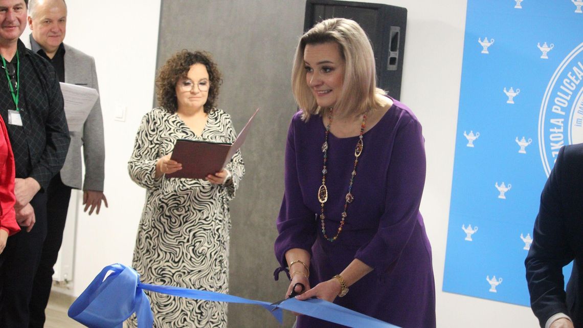 Marszałek dał szkole policealnej część budynku. Można przyjść bez matury 