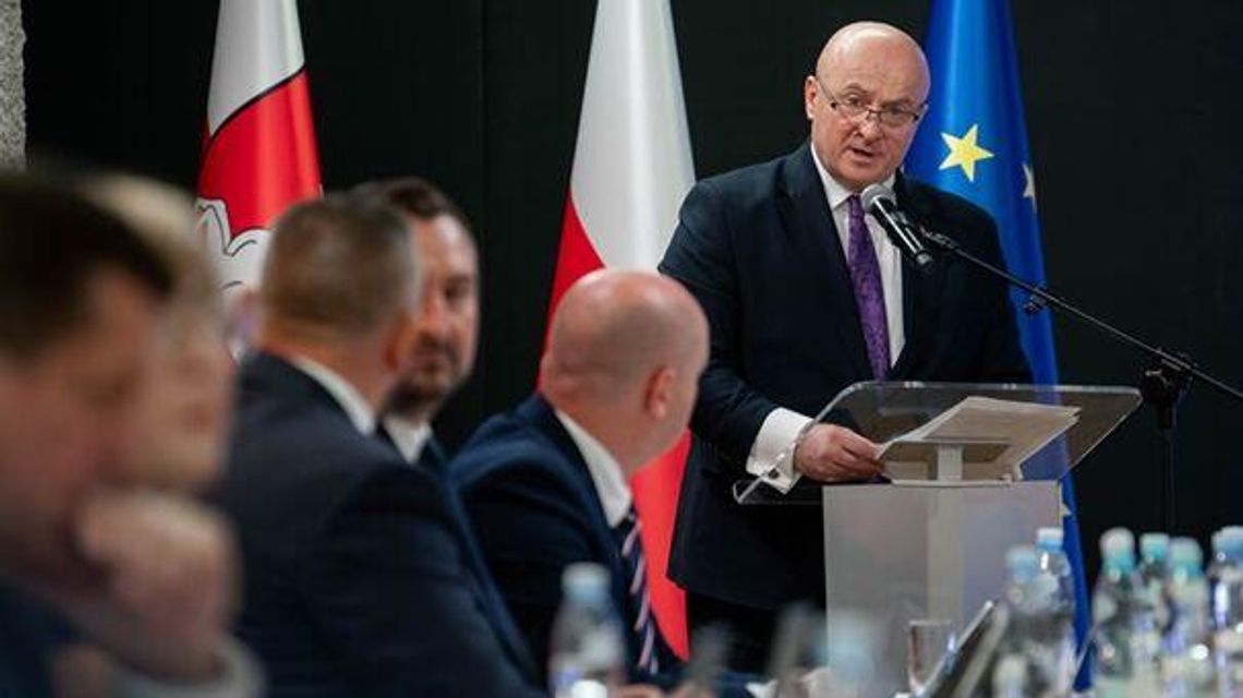 Marszałek i zarząd województwa z wotum zaufania i absolutorium