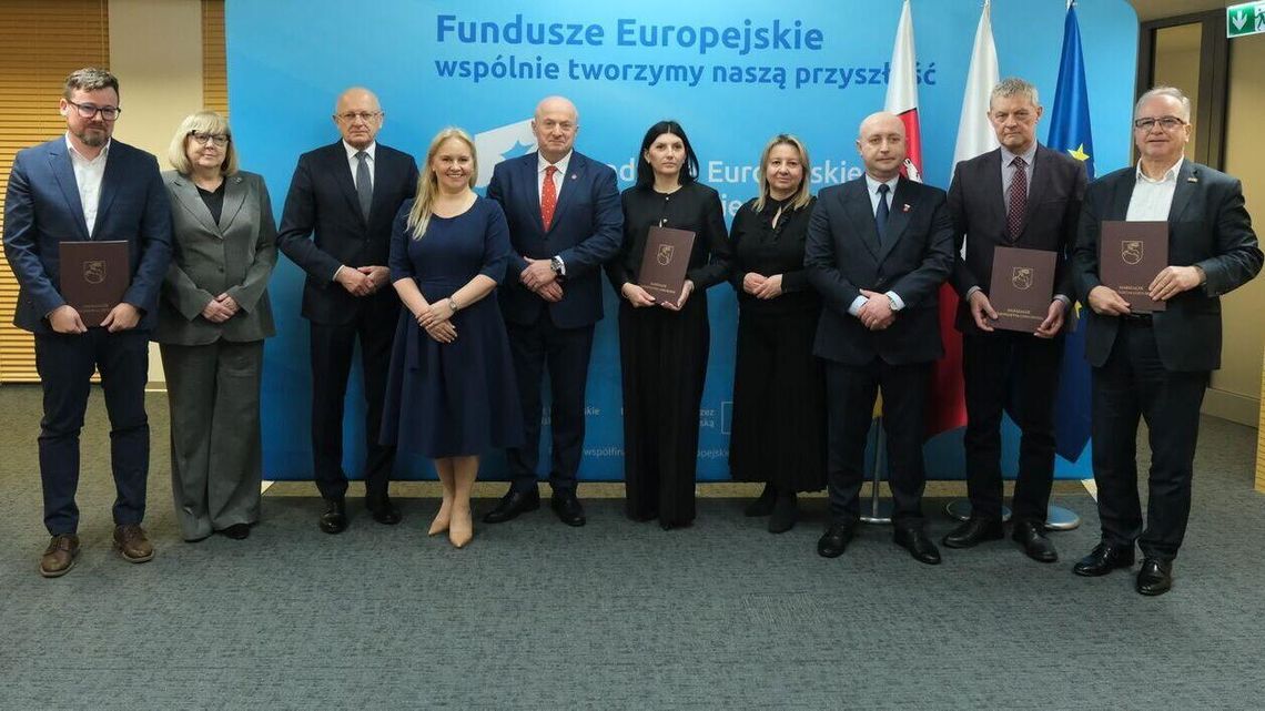 Marszałek rozdaje pieniądze na transport. To projekty za ponad 120 mln zł