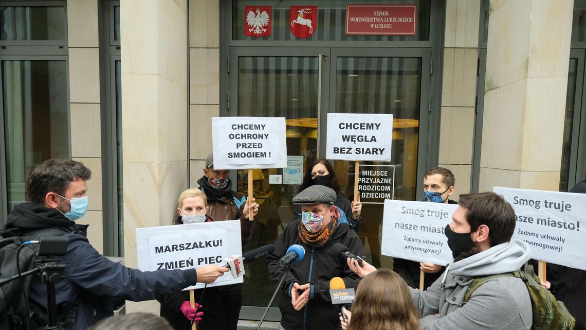 "Marszałku! zmień piec". Ekolodzy nie chcą „antysmogowej ściemy” w Lubelskiem