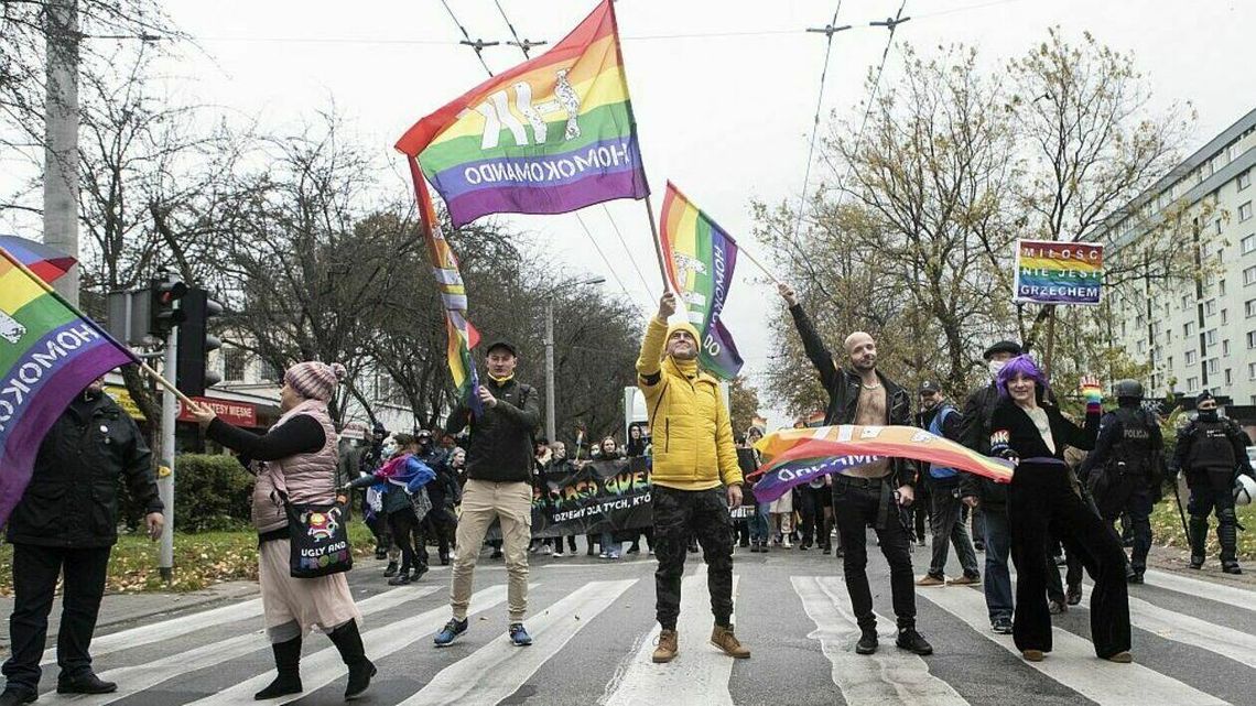 Marszowi Równości przybywa kontrdemonstracji