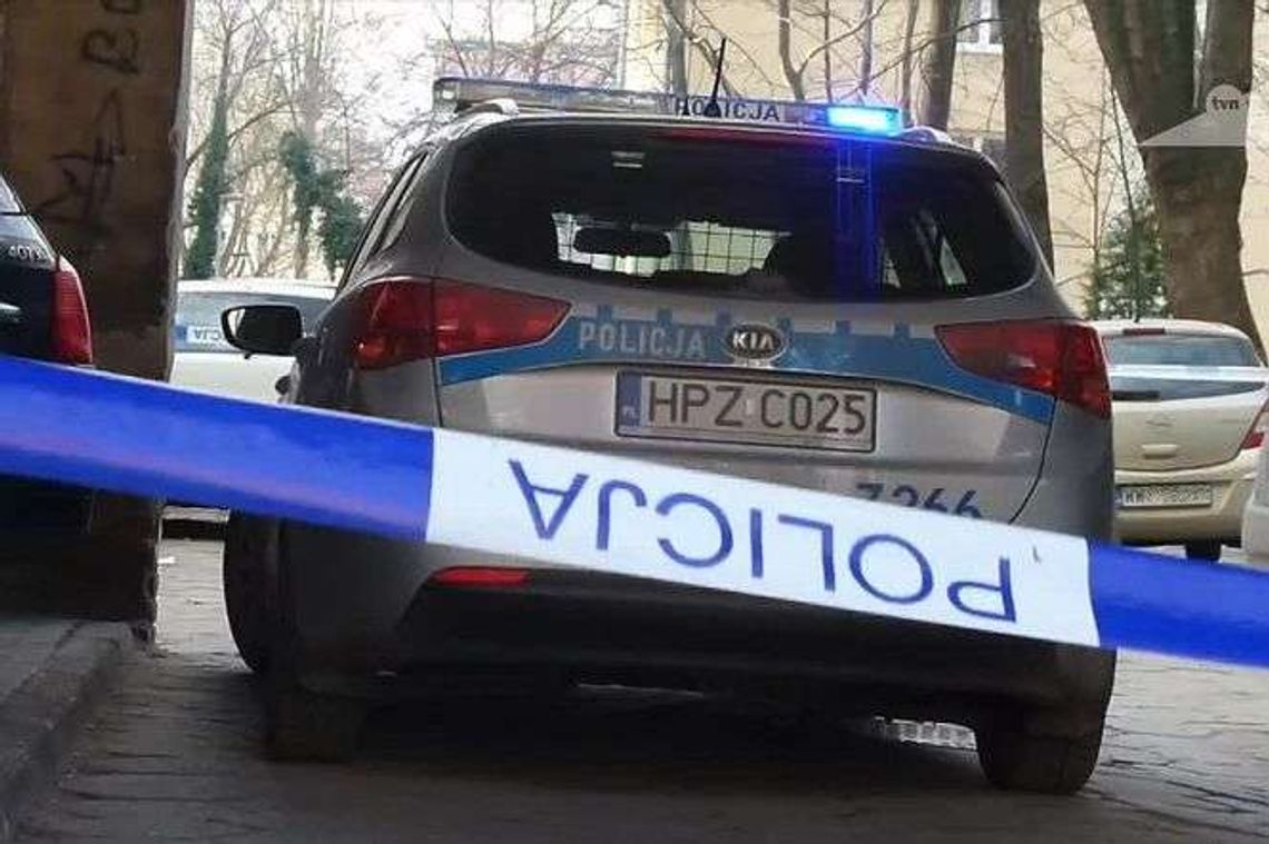 Martwy mężczyzna w mieszkaniu na Woli. Nie żyje też kobieta