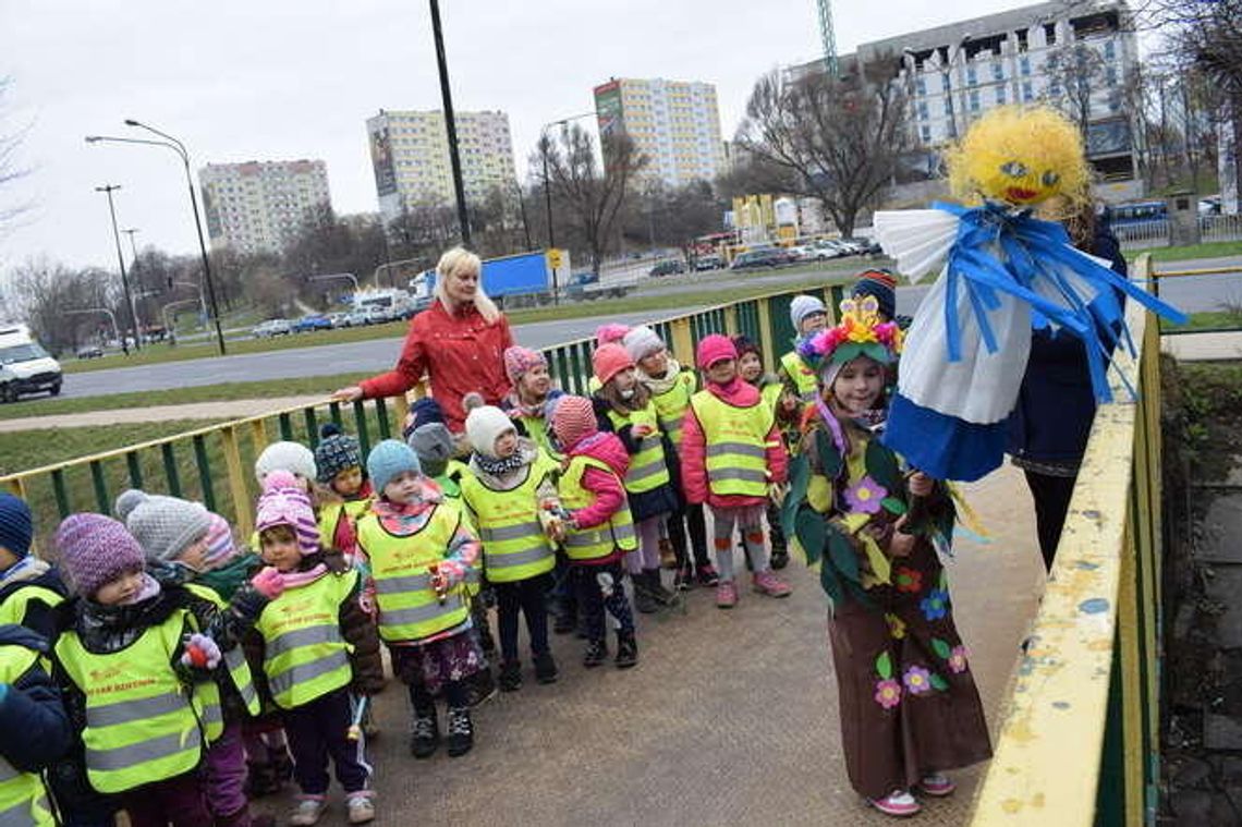 Marzanna popłynęła Czechówką. Przedszkolaki powitały wiosnę