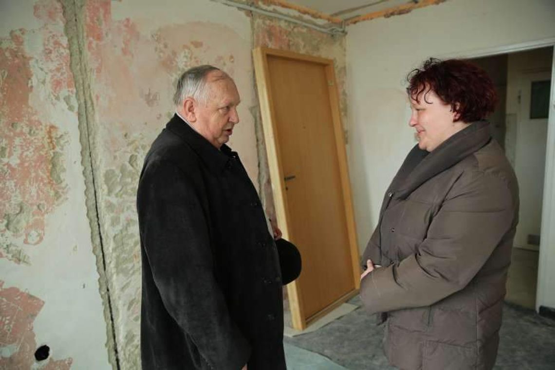 Marzenie o mieszkaniu się spełnia. Udało się pomóc rodzinie ze Śródmieścia Marzenie o mieszkaniu się spełnia. Udało się pomóc rodzinie ze Śródmieścia