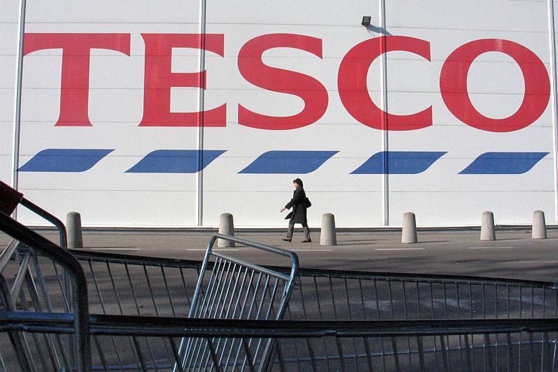 Masowe zwolnienia w Tesco. Nawet 3 tys. pracowników może stracić pracę