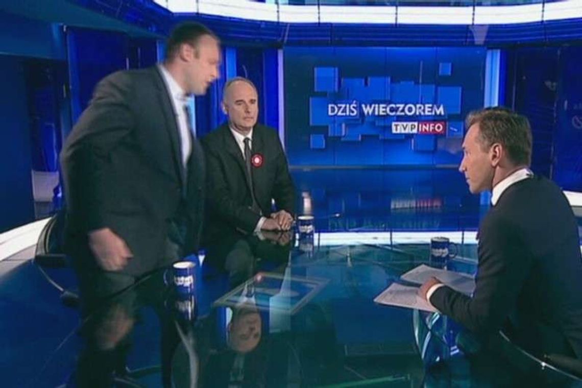 Mastalerek wychodzi ze studia. Dlaczego Komorowski nie przyjdzie na debatę?