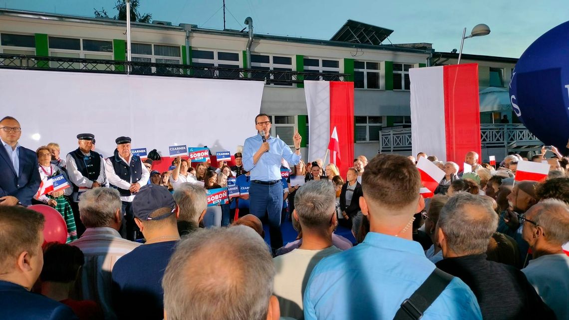 Mateusz Morawiecki w Świdniku. Doszło do incydentu. Interweniowała policja (wideo)