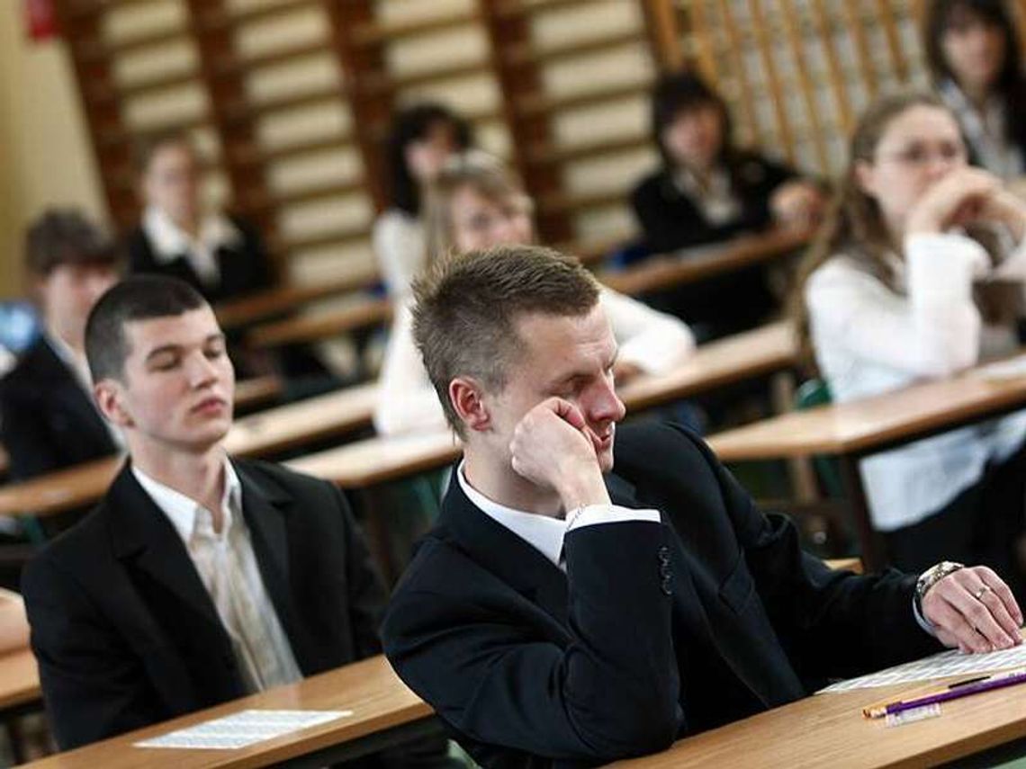 Matura 2011 WOS: ODPOWIEDZI, pytania i arkusze