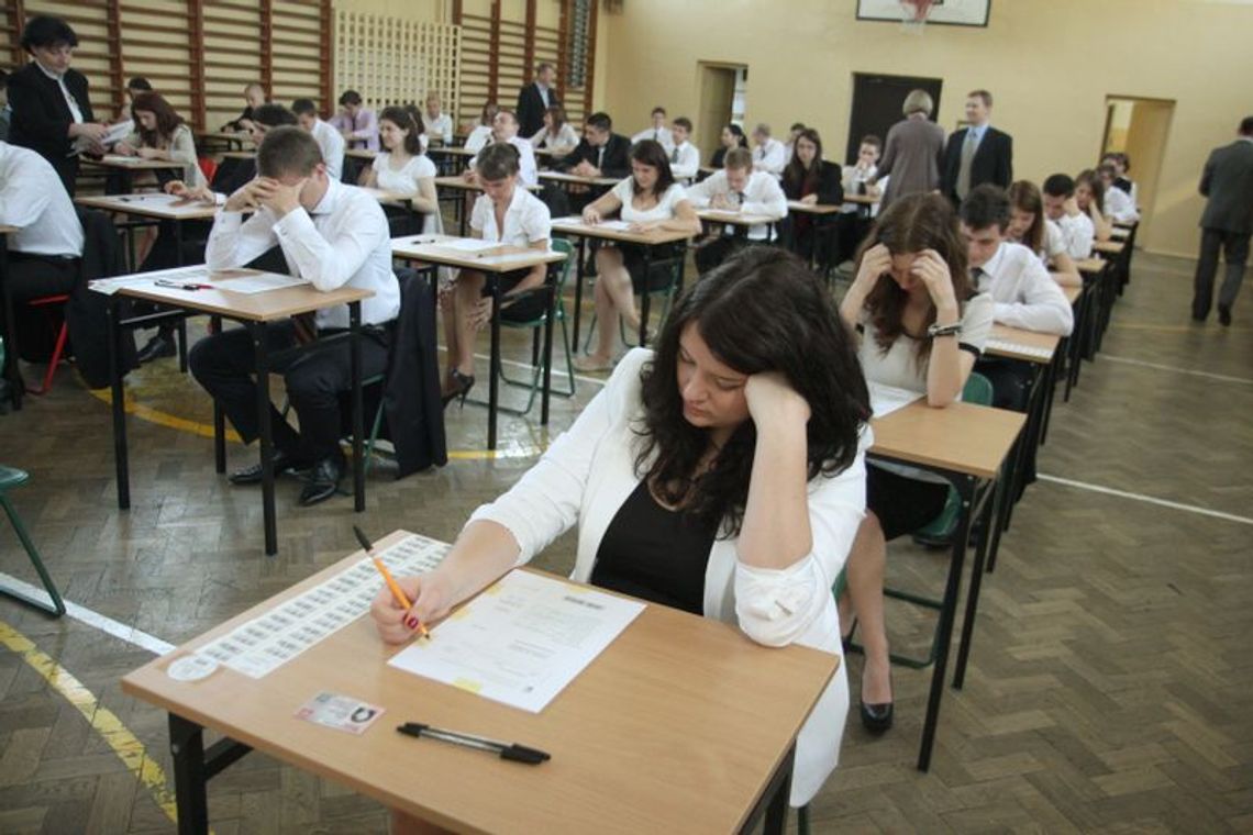 Matura 2012: Angielski (odpowiedzi, arkusz) - podstawowy