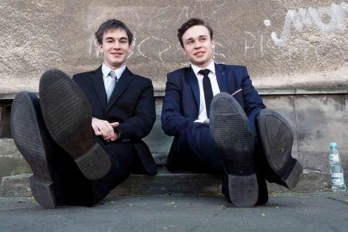 Matura 2016 matematyka odpowiedzi: POBIERZ arkusze z zadaniami CKE. "Myśleliśmy, że będzie znacznie trudniej"