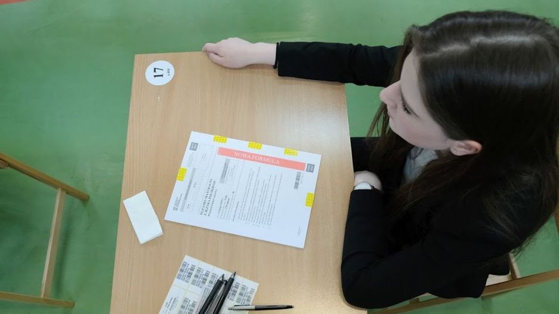 Matura 2020. Czy trzeba będzie nosić maseczkę? Jakie będą egzaminy? [harmonogram]
