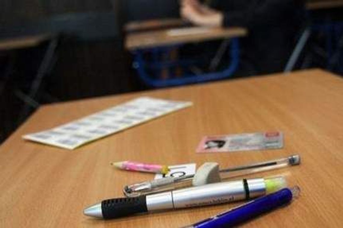 Matura próbna 2011/2012 - Polski. OPERON - odpowiedzi, pytania, testy