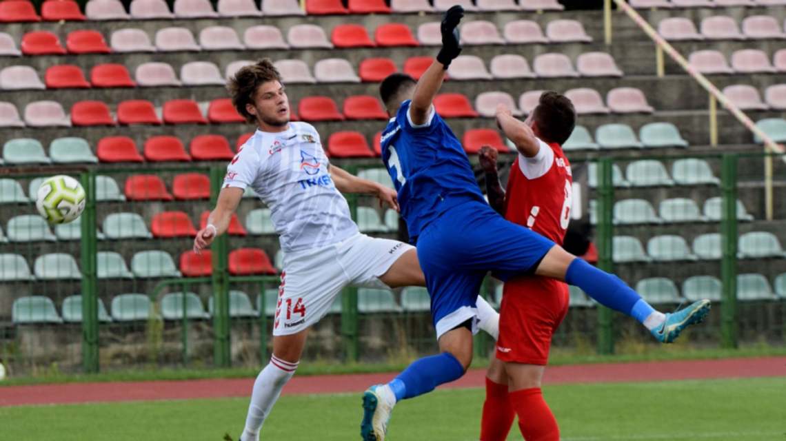 Mazovia Mińsk Mazowiecki – Orlęta Spomlek 4:2. Polski obrońca zamiast Hiszpana Mazovia Mińsk Mazowiecki – Orlęta Spomlek 4:2. Polski obrońca zamiast Hiszpana