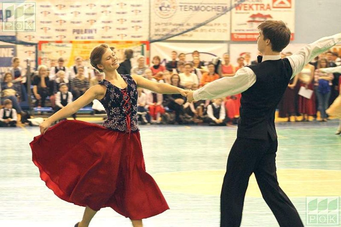 Mazur na współczesne parkiety. Konkurs tańców w Puławach