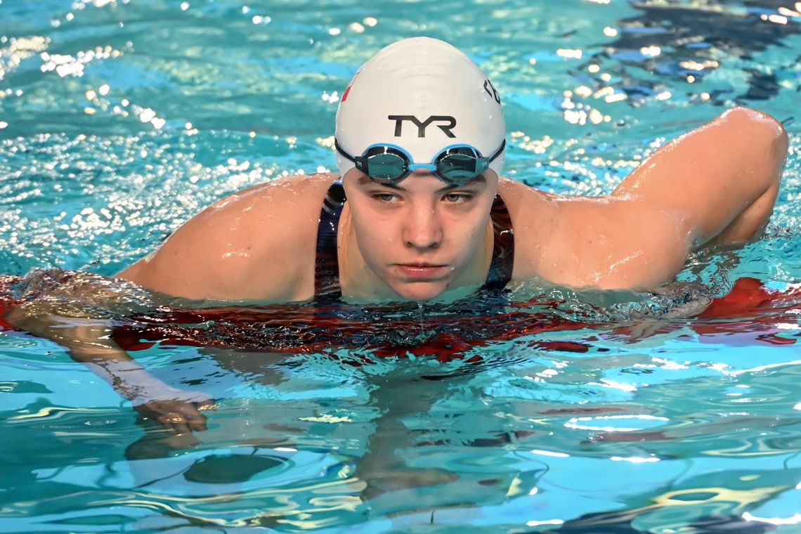 ME w pływaniu: Dwa medale sztafet, Adela Piskorska w finale na 200 m grzbietem