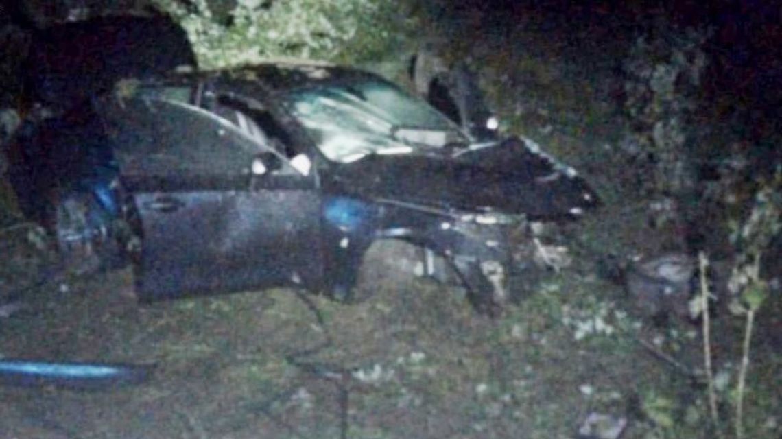 Mechanik dostał do naprawy 400-konne BMW i nocą roztrzaskał je na szkolnym boisku