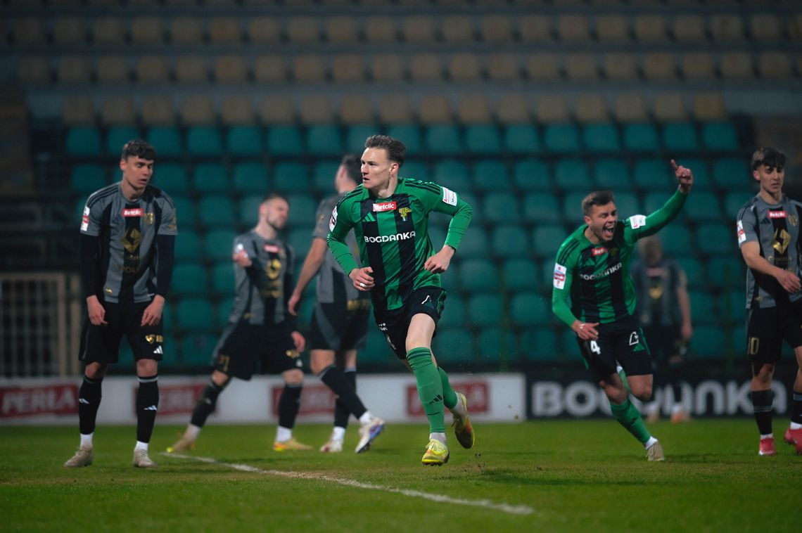 Mecz Wisła Kraków - Górnik Łęczna przełożony. Niecodzienna godzina i 17 dni bez gry o punkty