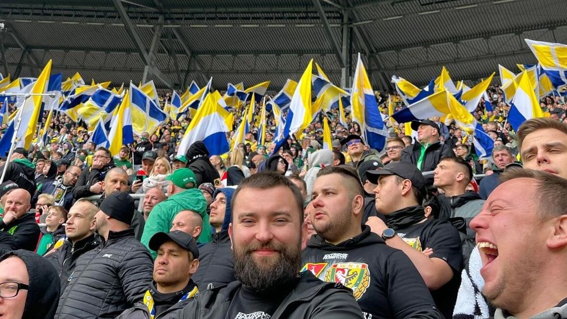 Mecz Śląsk – Motor. Poczuj gorącą atmosferę na trybunach