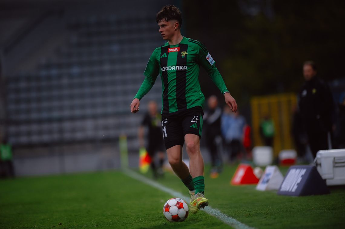 Mecz za "sześć" punktów. Znicz Pruszków - Górnik Łęczna (na żywo)