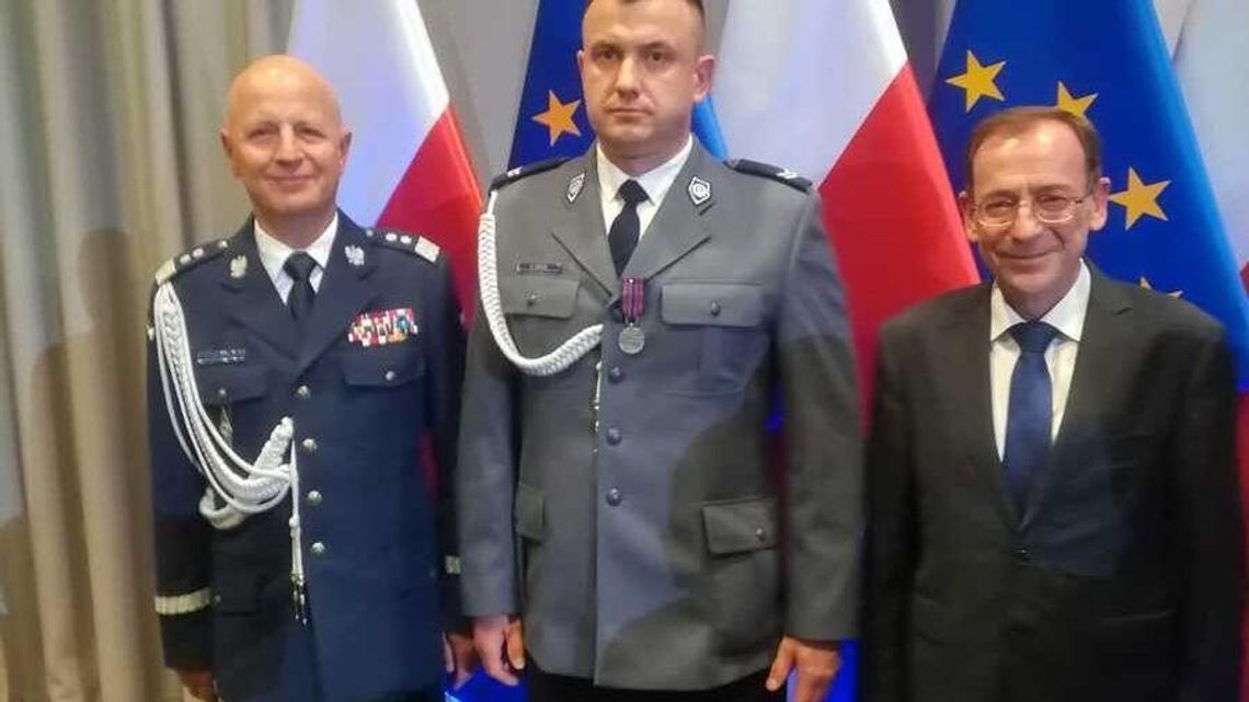 Medal im. podkomisarza Andrzeja Struja dla policjanta z Tomaszowa Lubelskiego Medal im. podkomisarza Andrzeja Struja dla policjanta z Tomaszowa Lubelskiego