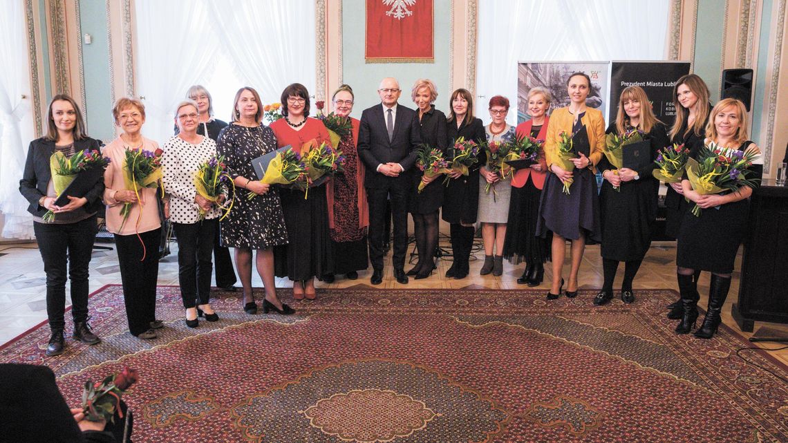 Medale dla kobiet od prezydenta Lublina. Lista nagrodzonych pań [zdjęcia]