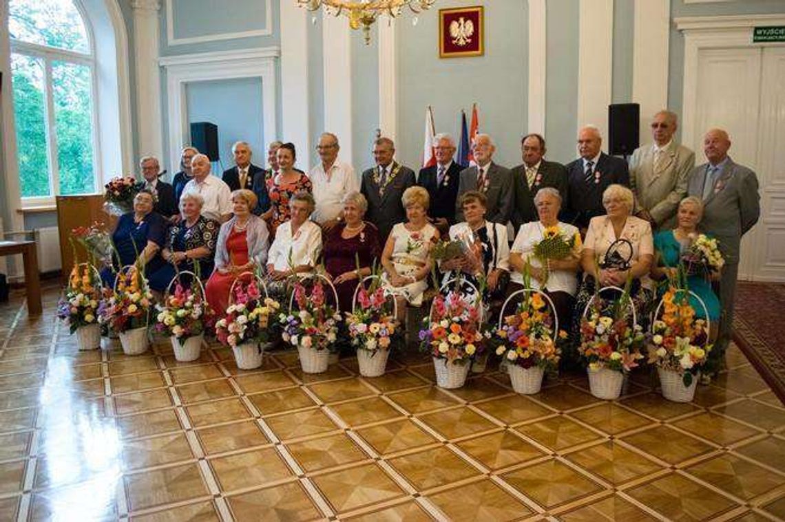 Medale za Długoletnie Pożycie Małżeńskie dla par z gminy i miasta Puławy