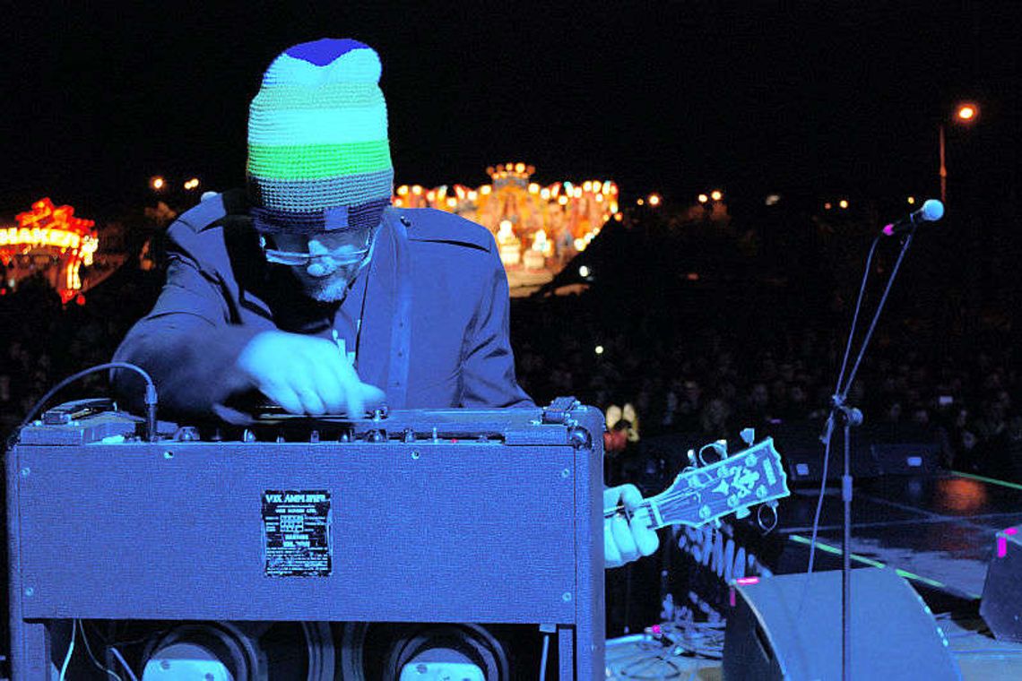 Medykalia 2015: Wystąpiły zespoły Elektryczne Gitary i Farben Lehre (zdjęcia) Medykalia 2015: Wystąpiły zespoły Elektryczne Gitary i Farben Lehre (zdjęcia)