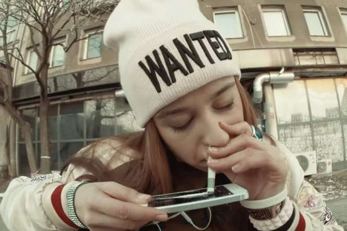 Melanż. Oczekiwania vs. rzeczywistość. Nowa kampania sanepidu