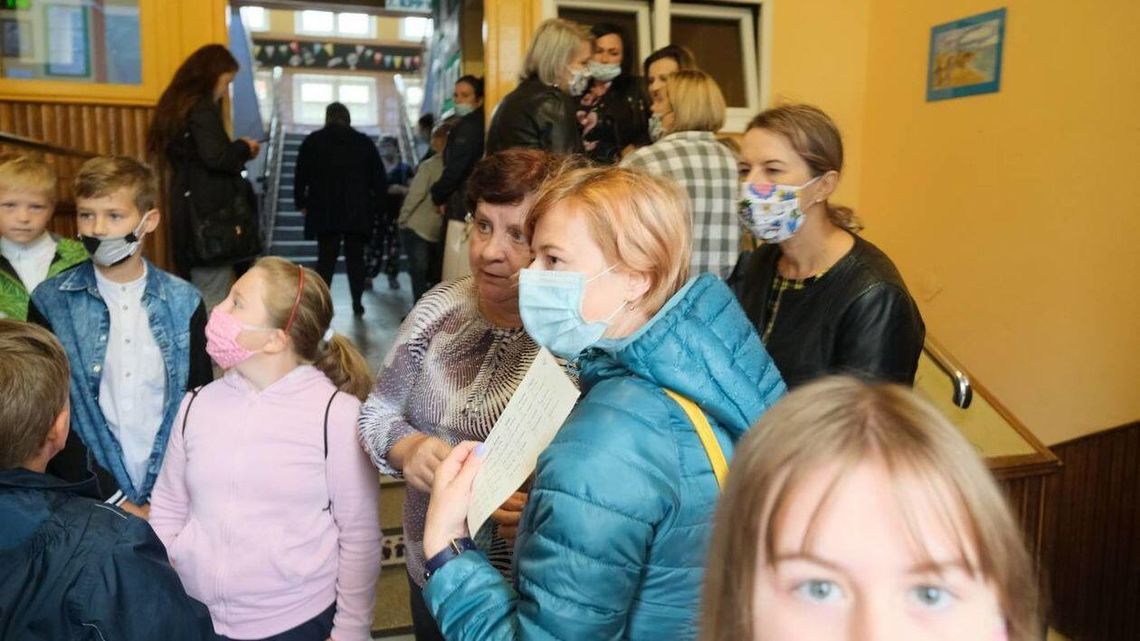 MEN. Rodzicu nie musisz podpisywać oświadczenia, że wiesz o ryzyku Covid-19