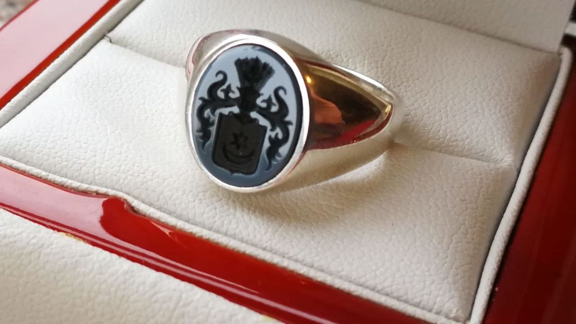 Męska biżuteria - przegląd najciekawszych jubilerskich dodatków dla mężczyzn Męska biżuteria - przegląd najciekawszych jubilerskich dodatków dla mężczyzn