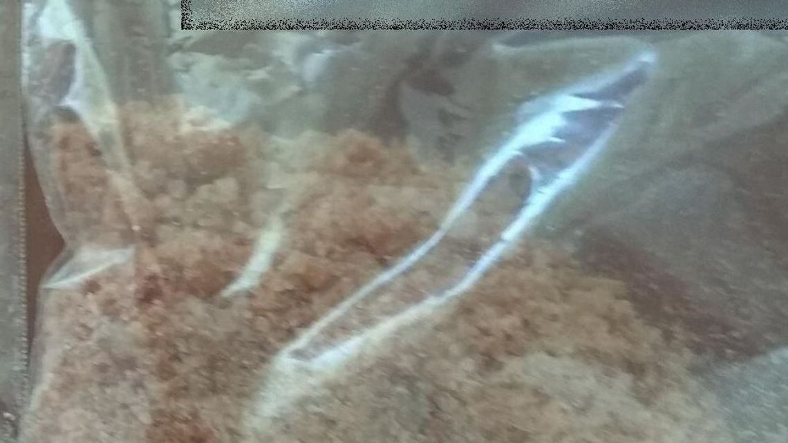 Mężczyzna brał narkotyki i miał przy sobie kilkaset działek. Odpowie przed sądem