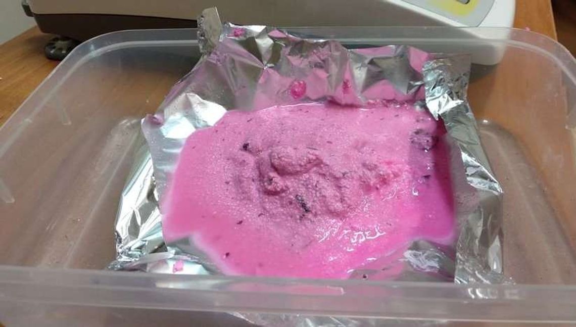 Mężczyzna twierdził, że różowy proszek to viagra. Okazało się, że coś zupełnie innego Mężczyzna twierdził, że różowy proszek to viagra. Okazało się, że coś zupełnie innego