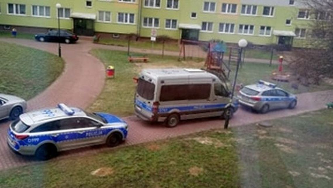 Mężczyzna wypchnięty z okna wieżowca w Lublinie. Chciał spać, a oni szli do pracy