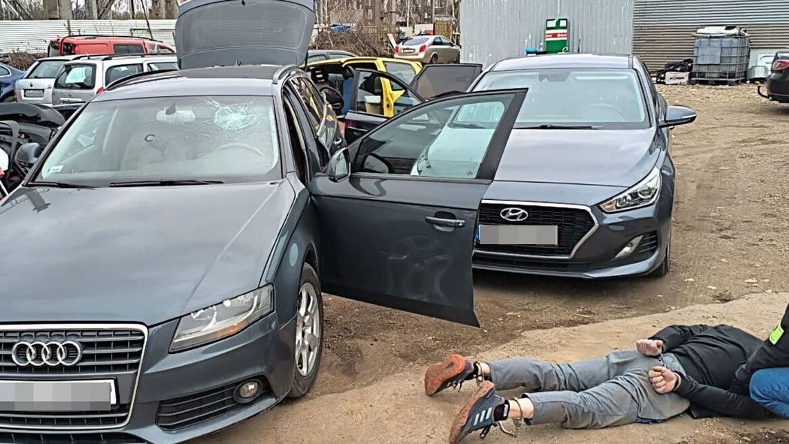 Miał blisko 5 kg amfetaminy. Uciekając potrącił policjantów Miał blisko 5 kg amfetaminy. Uciekając potrącił policjantów