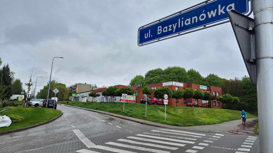 Miał być remont ulicy Bazylianówka. Może być za drogo Miał być remont ulicy Bazylianówka. Może być za drogo