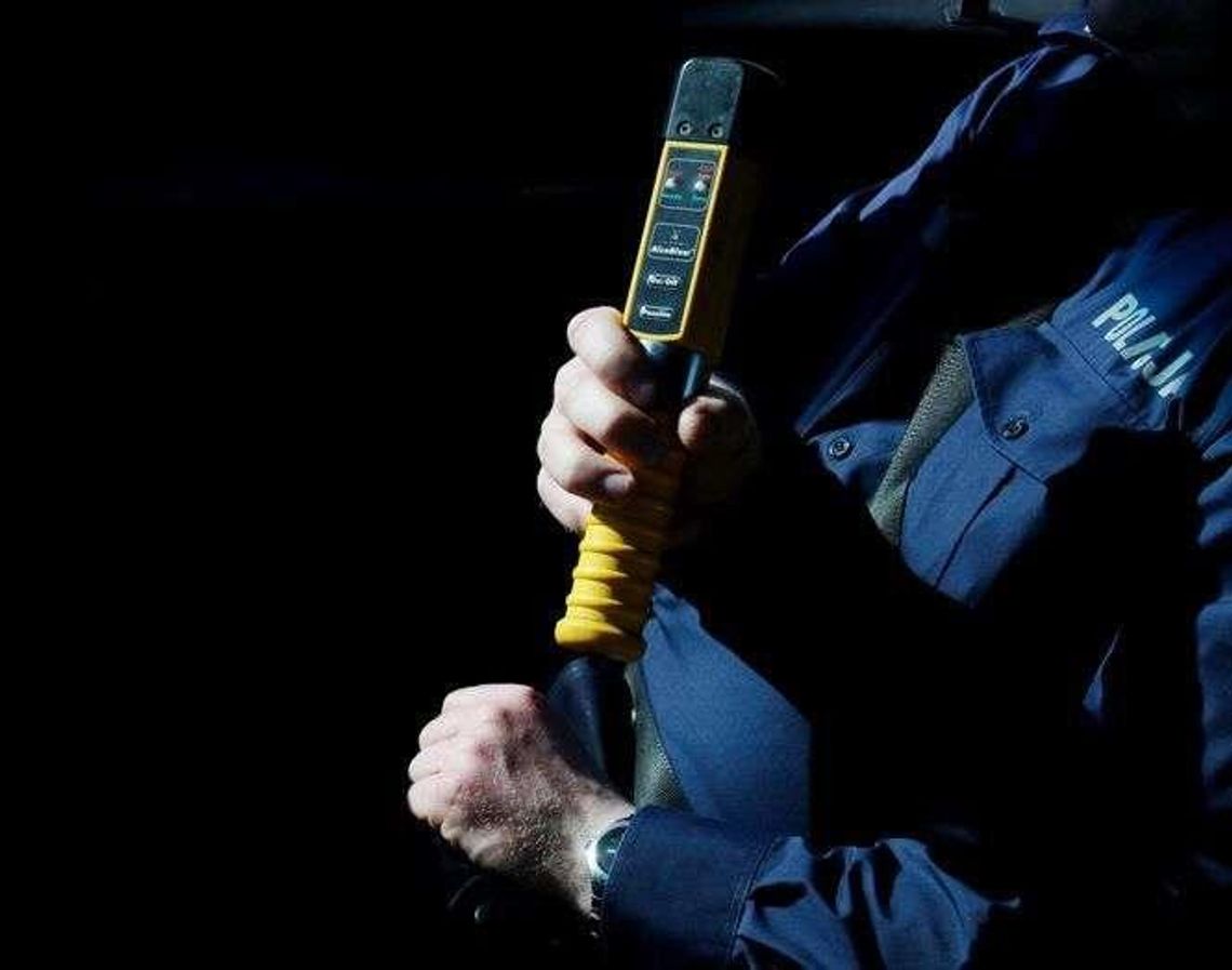 Miał prawie 4 promile i jechał motorowerem. Zatrzymali go świadkowie