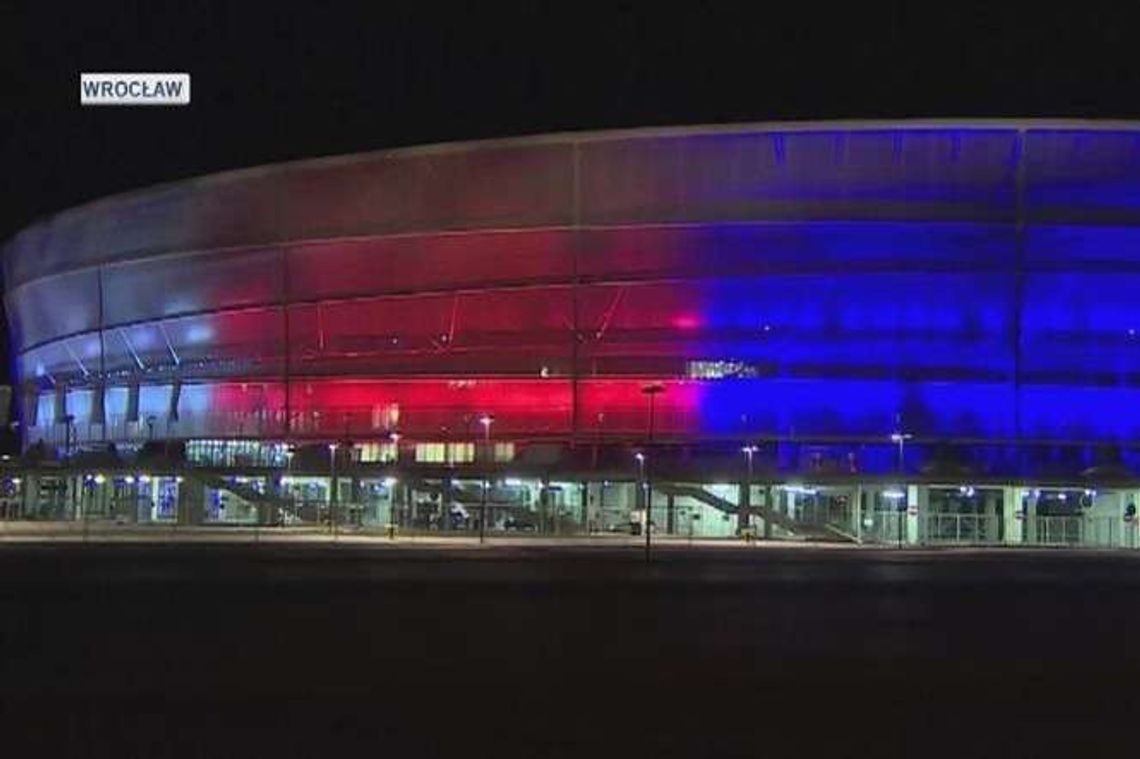 Miasta solidaryzują się z Francuzami. Lubelski ratusz zmieni barwy