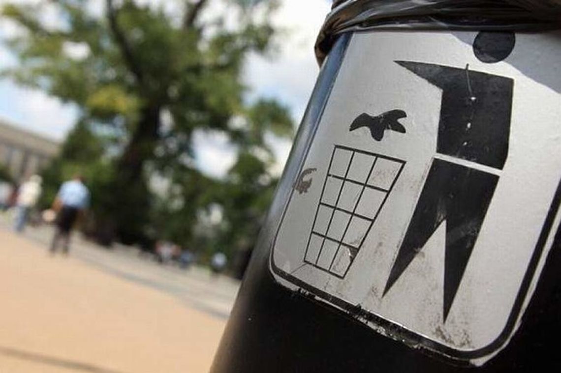 Miasto kupuje kosze na śmieci. Skorzystamy z nich jesienią Miasto kupuje kosze na śmieci. Skorzystamy z nich jesienią