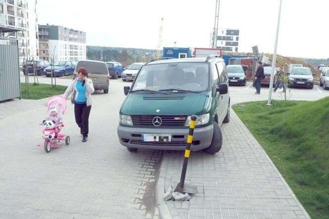 Miasto powinno wymusić budowę parkingów na nowych osiedlach? "Mieszkania będą droższe" Miasto powinno wymusić budowę parkingów na nowych osiedlach? "Mieszkania będą droższe"